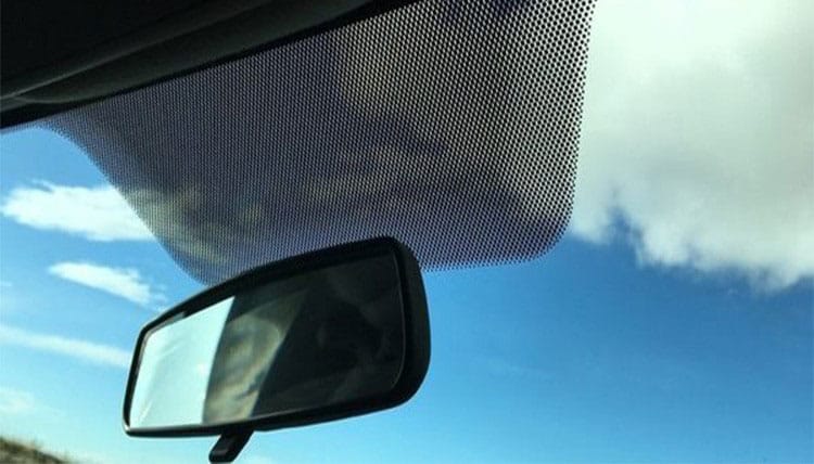 پنجره و شیشه خودرو