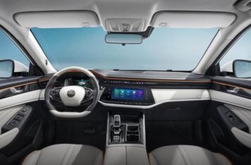 فضای داخلی خودرو