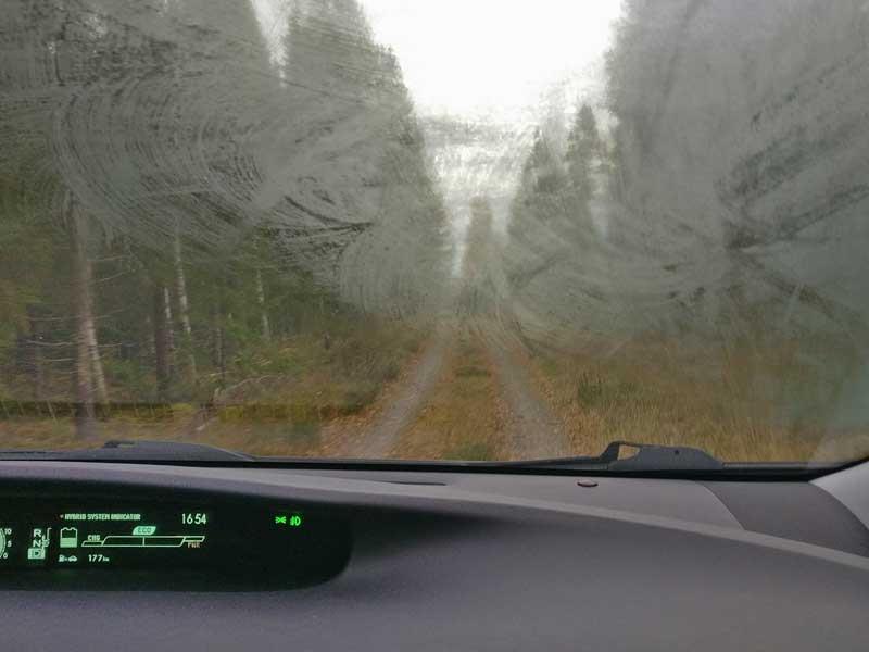 پنجره و شیشه خودرو